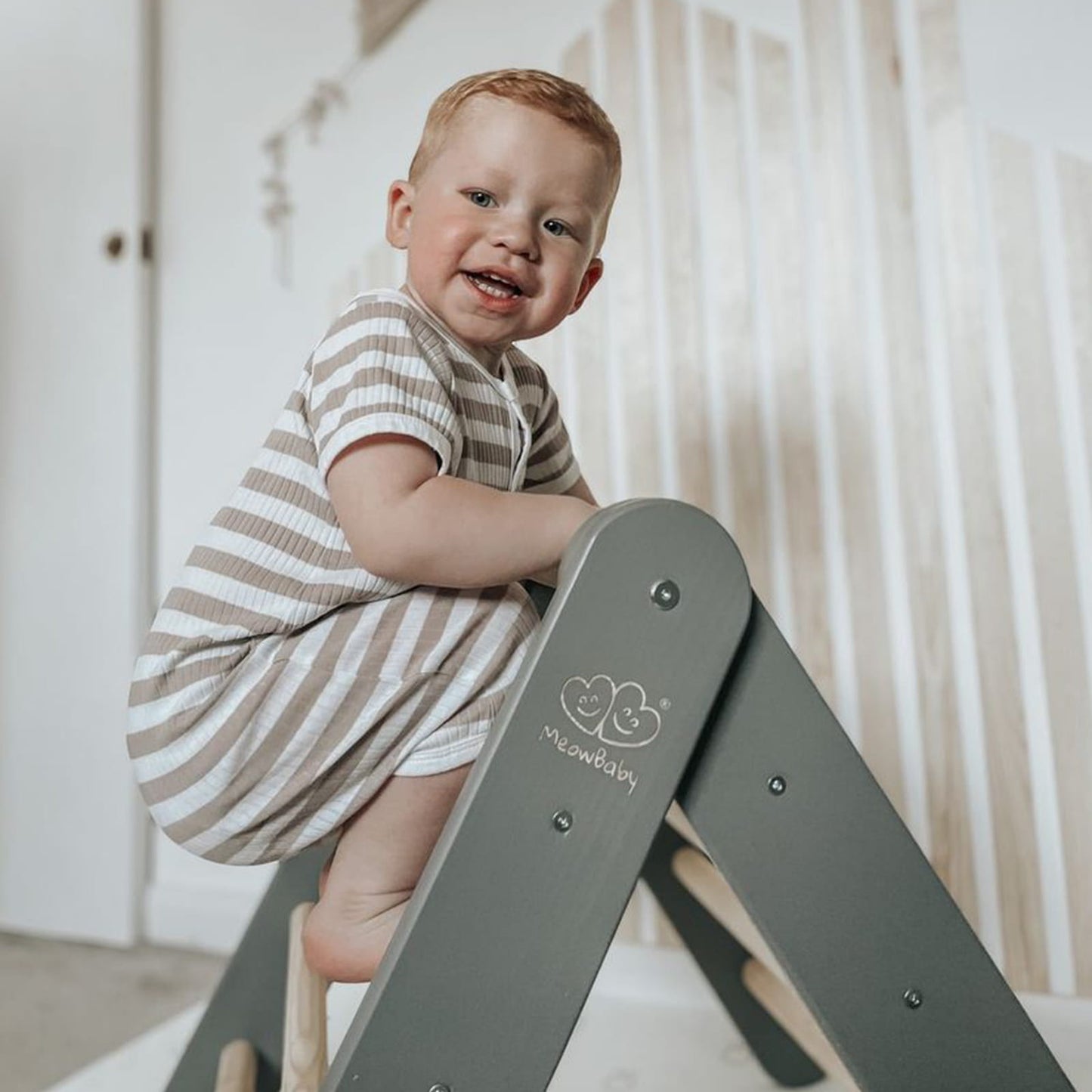 Montessori Speeltent met Ladder – Het Ultieme Speelhuis voor Kinderen - Licht Blauw